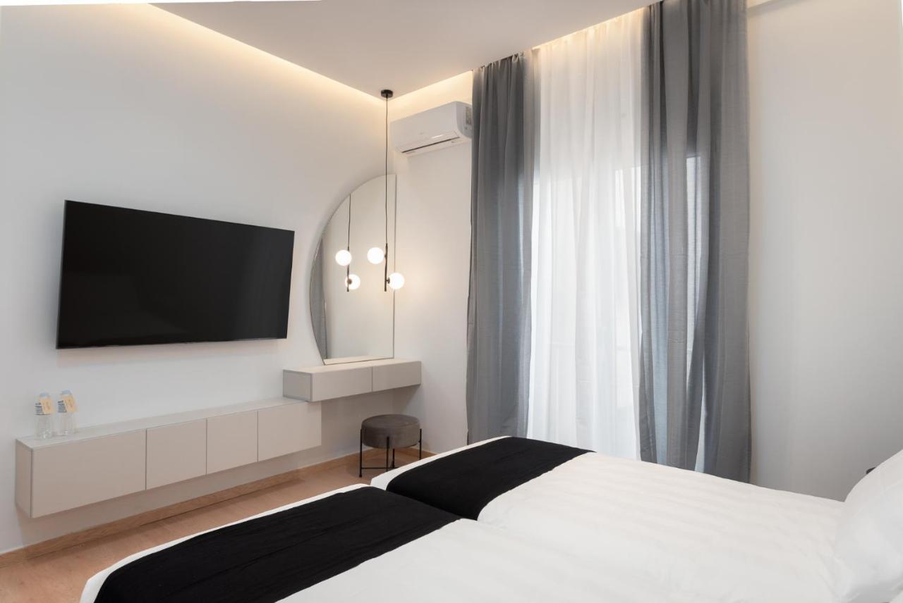 Apartment Acropolis White Key